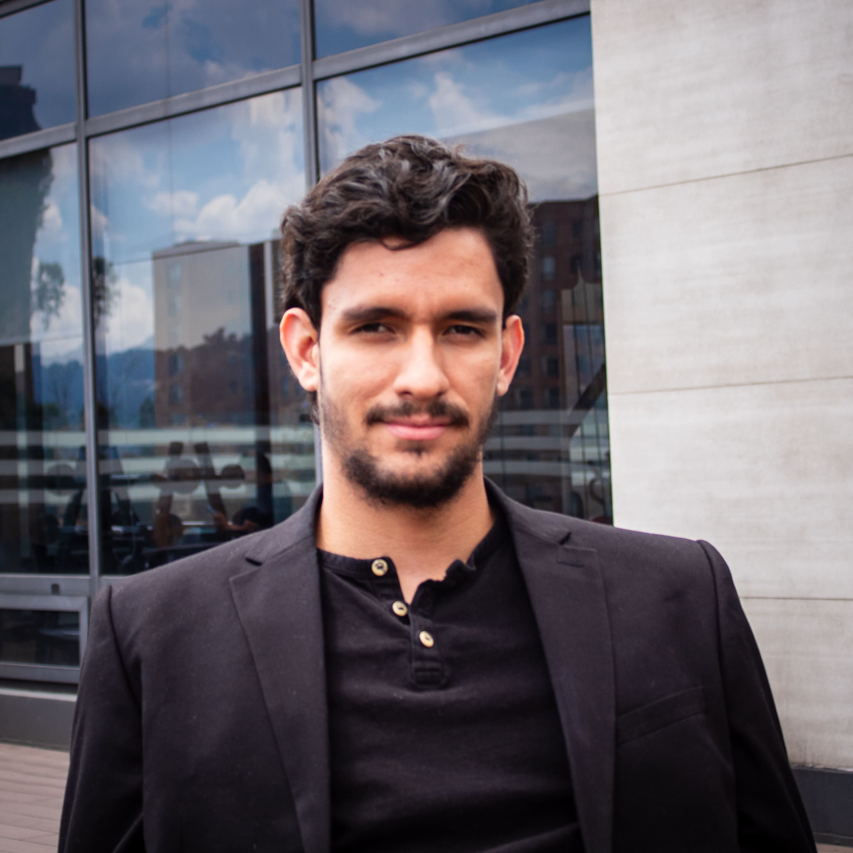 Portrait of Sayr Olivares